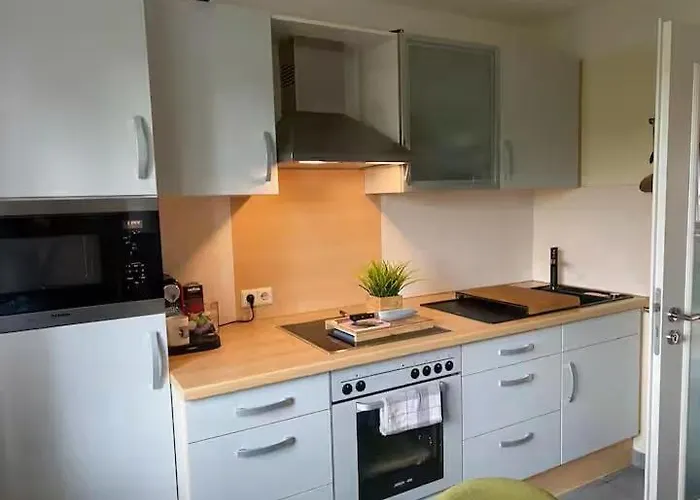 Apartamento Moeblierte Mit Balkon
